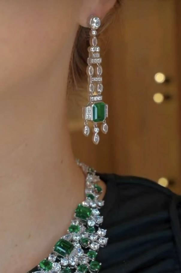 Green-stone chandelier earring and statement necklace